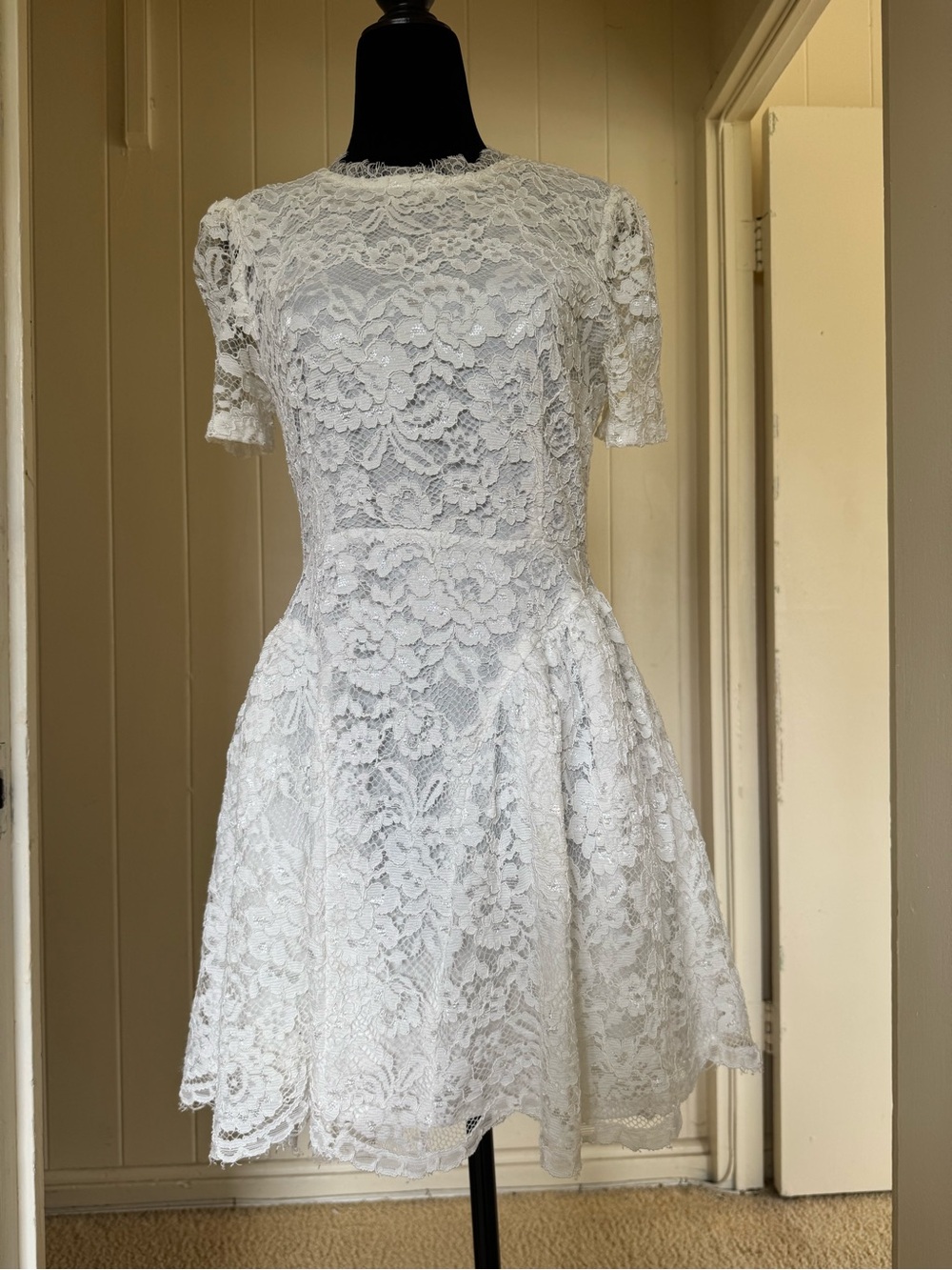 Vintage Elegant White Lace Fit-and-Flare Dress